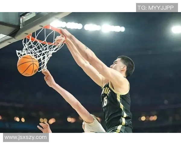 菲律宾姚明扣篮震撼全场展现超凡篮球才华引发热议
