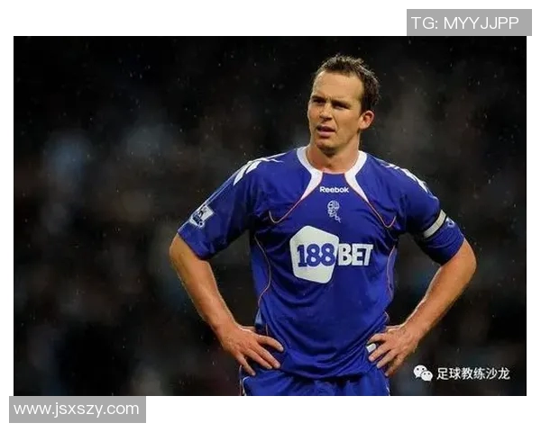 周玉彬：从青涩少年到足球明星的辉煌历程与背后故事