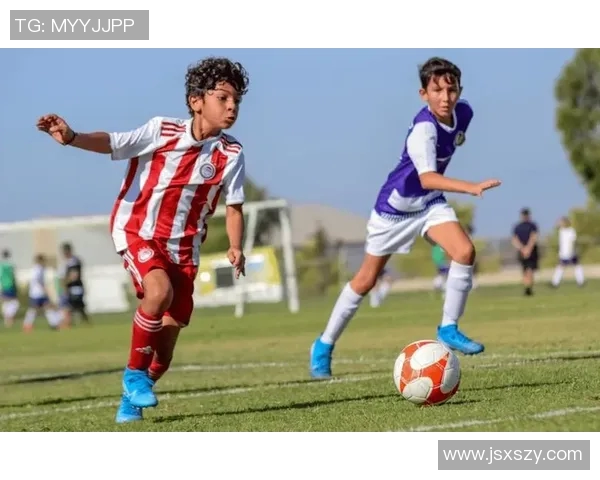 足球明星隐秘生活揭秘未婚孩子背后的故事与成长历程 足球明星隐秘生活揭秘未婚孩子背后的故事与成长历程