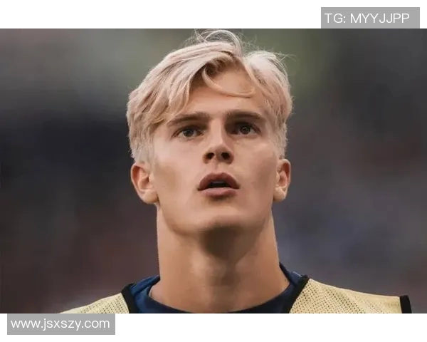 2023年足球明星新秀排名揭晓年轻球员崭露头角引发关注与期待