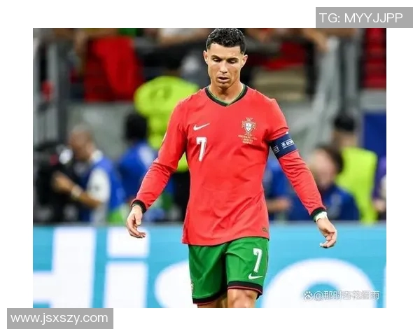 足球明星深邃眼睛背后的故事与魅力揭秘 足球明星深邃眼睛背后的故事与魅力揭秘