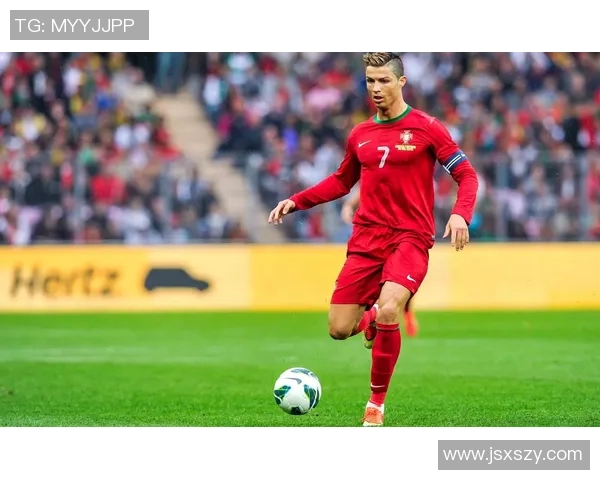 足球明星进场时刻高清回顾精彩瞬间尽在此视频 足球明星进场时刻高清回顾精彩瞬间尽在此视频